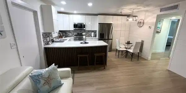 2860 NE 14th Street Cswy