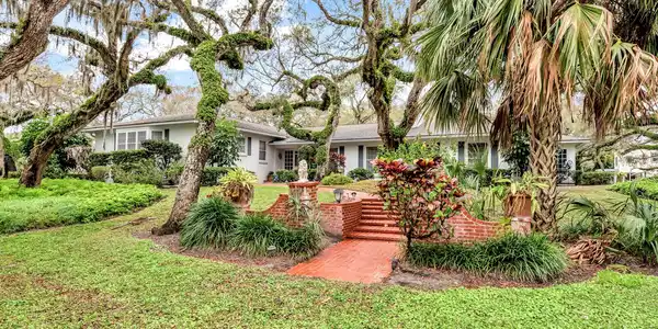 3765 Flamingo Drive