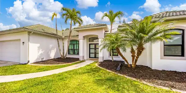 5308 SW Landing Creek Drive