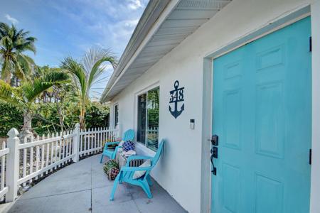 348 Russlyn Drive