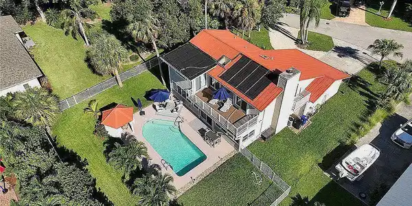 27 Sea Gull Avenue