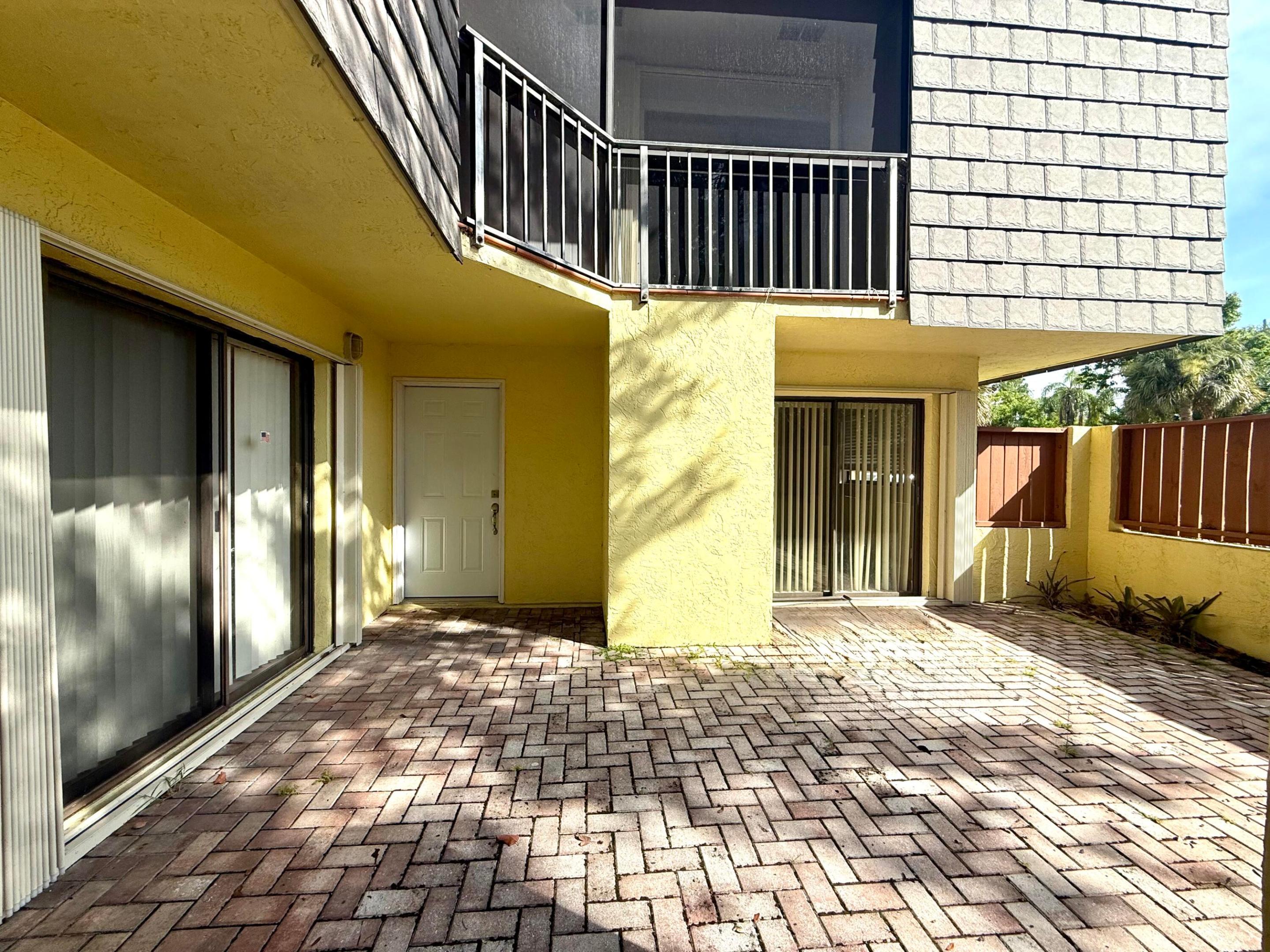Image 3: Patio Entrance