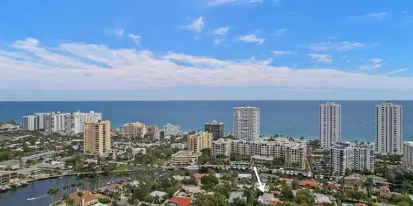 3261 Aqua Vista Dr