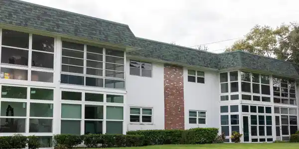 2800 Indian River Boulevard