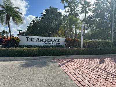 2506 SE Anchorage Cove