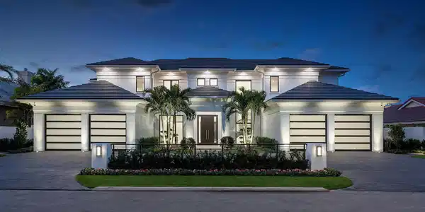 215 W Coconut Palm Road
