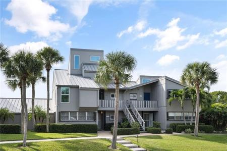 1303 Spyglass Lane
