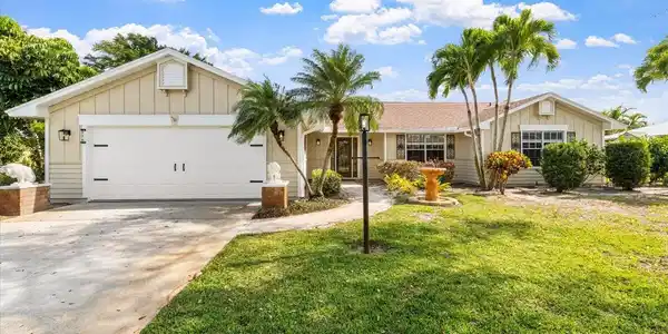 530 E Forest Trail