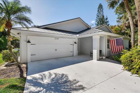 5749 Turnwood Court