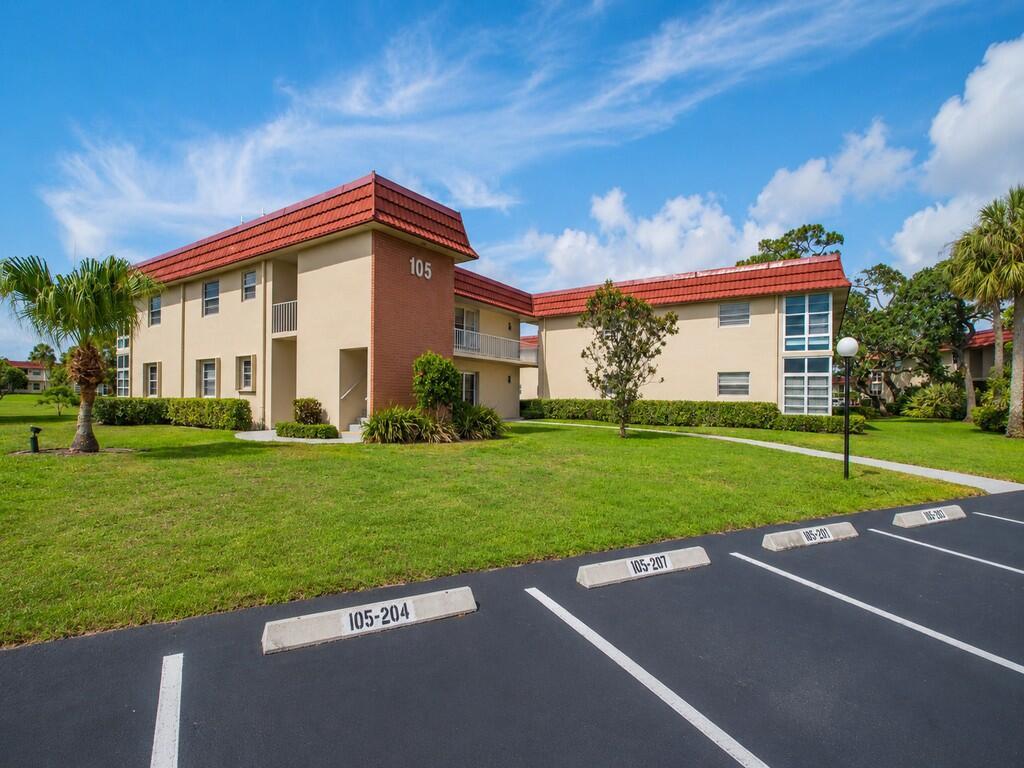 Image 2: Front Exterior
