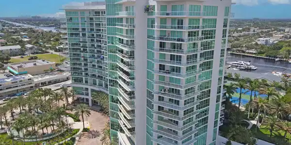 1 N Ocean Blvd