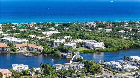 801 Palm Trail