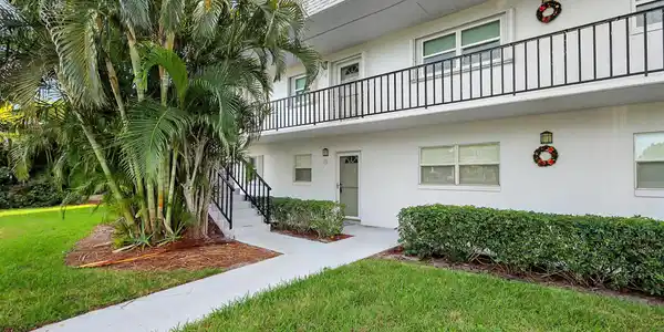 1176 Bayshore Drive