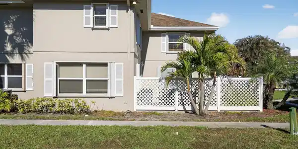 3325 SW Sunset Trace Circle