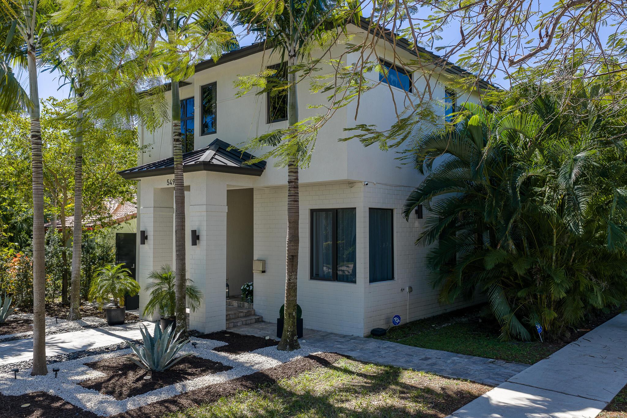 Image 4: 549 NE 10th Ave Fort Lauderdale_Drone_ML