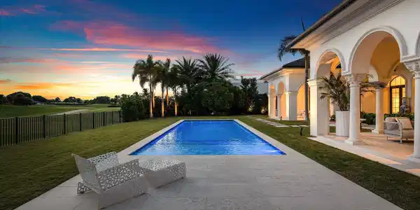 Image 3: 077-4013CountryClubLane-FortLauderdale-F