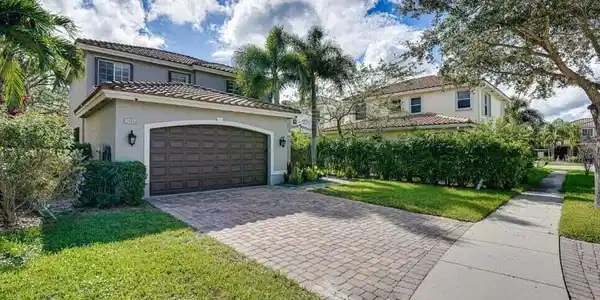 2486 SW Murano Place