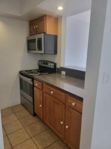 2909 Middle River Drive