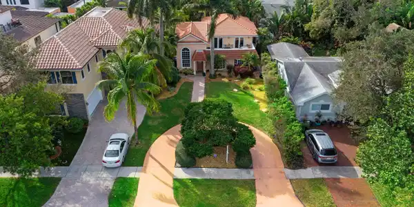 796 N Rio Vista Blvd