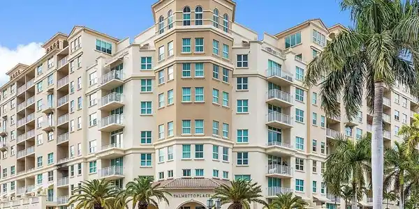 99 SE Mizner Blvd
