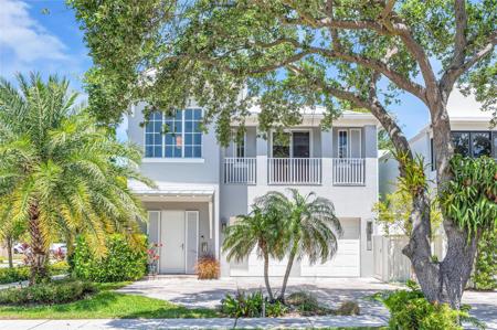 1601 NE 4th Ct