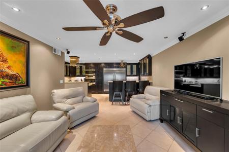 6515 Bay Club Dr