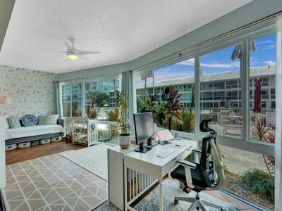 3050 NE 48th St
