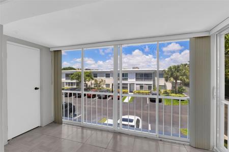 6521 Bay Club Dr