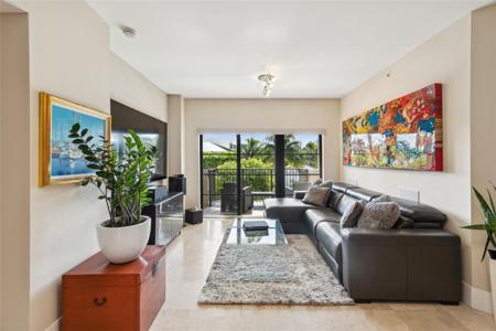 2409 N Ocean Blvd