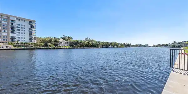 3150 NE 48th Ct