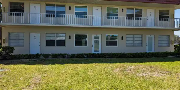 29 Pine Arbor` Lane