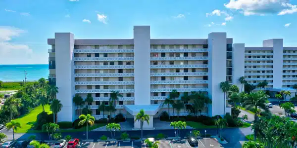 5061 North Highway A1a