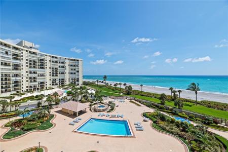 300 Ocean Trail Way