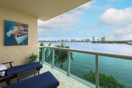 2640 Lake Shore Drive