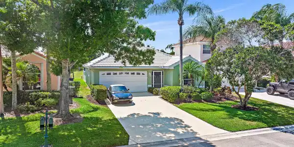 2868 SW Shinnecock Hills Court