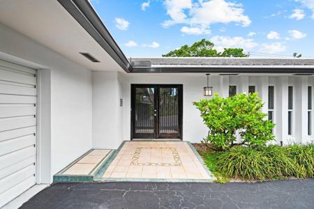 229 Golfview Drive