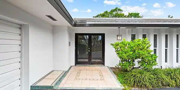 229 Golfview Drive