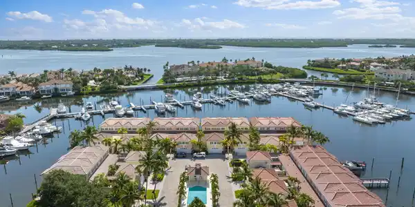 5370 Harbor Island Court