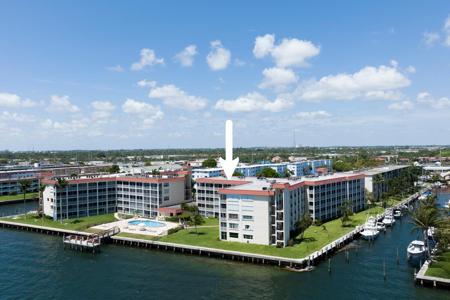 105 Paradise Harbour Boulevard