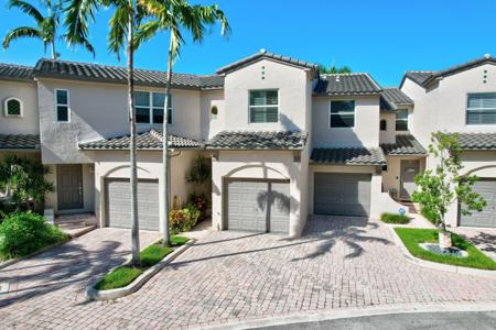 1900 Oceanwalk Lane