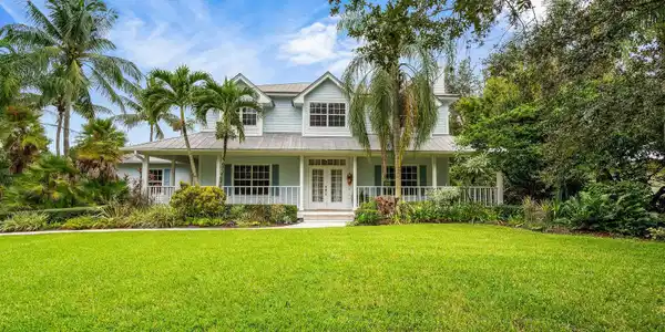 5244 SW Orchid Bay Drive