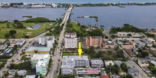 1 S Lakeside Drive