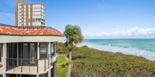 4100 N Highway A1A