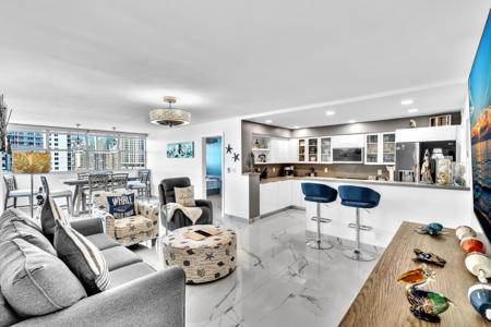 100 Golden Isles Dr