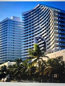 3101 Bayshore Dr
