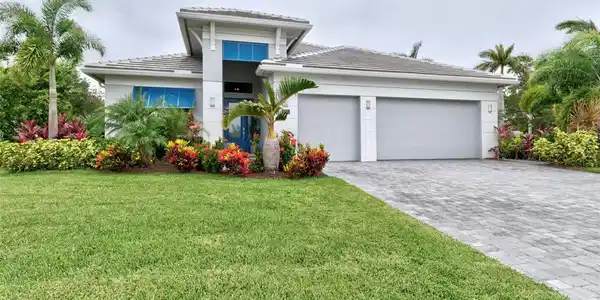 9383 Orchid Cove