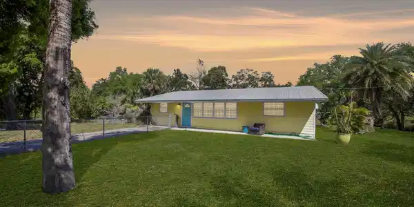 1004 Louisiana Avenue