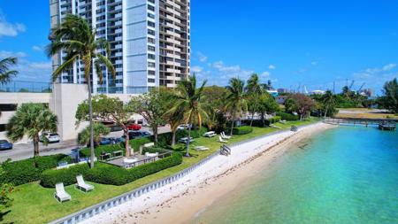 5600 N Flagler Drive