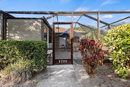 6205 SE Monticello Terrace