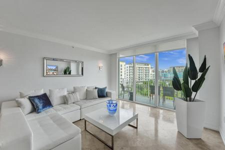 99 SE Mizner Boulevard